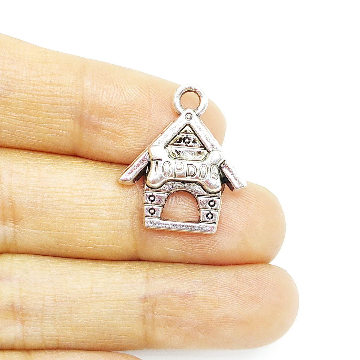 Оптом 30 цинковый сплав античный посеребренный Топ собачий дом Подвески Подвеска