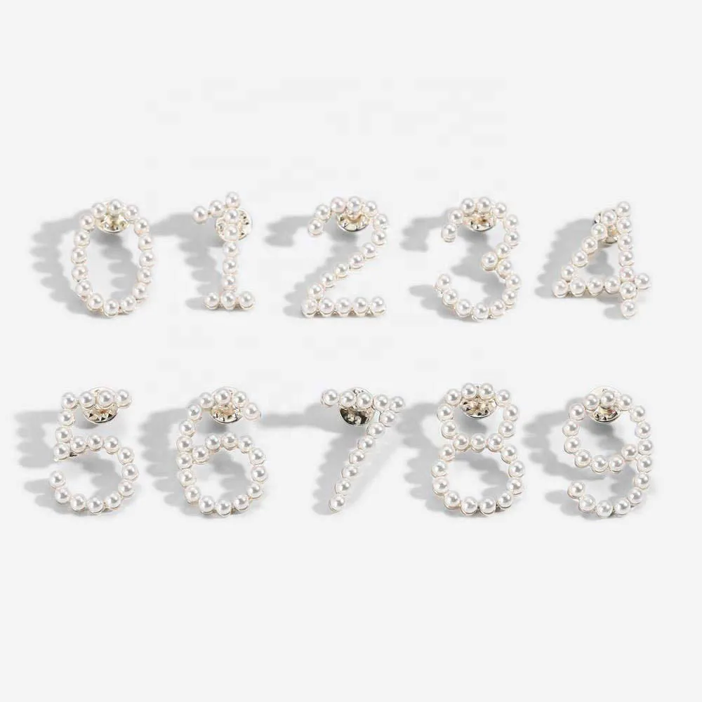

Жемчужная цифровая брошь, персонализированная Элегантная Брошь в виде чисел, Женская Брошь в виде слова, булавки, уникальный значок, ювелирное изделие, подарок