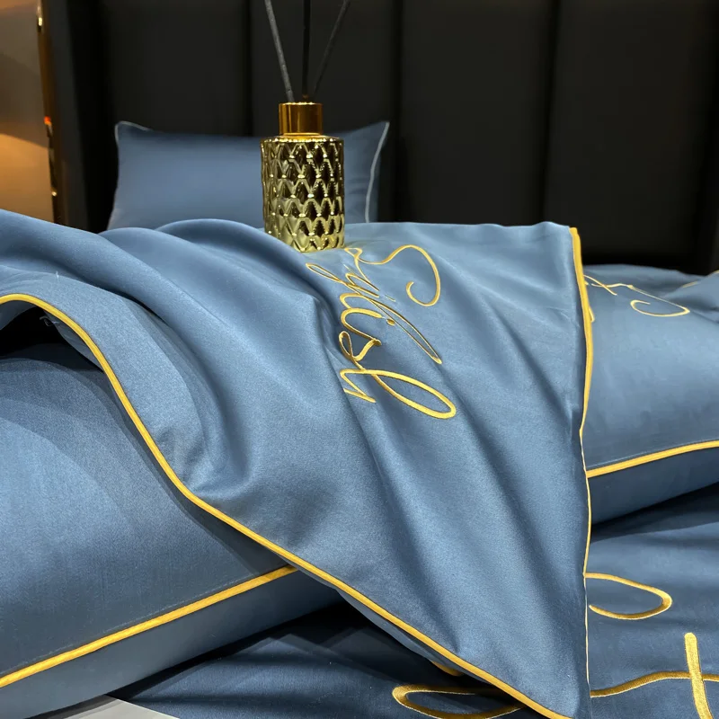 

Nordic Style Bedding Filler Washable Ice Silk Ultra Soft Comforter Summer Comfortable Breathable Cool Air Conditioner Quilt