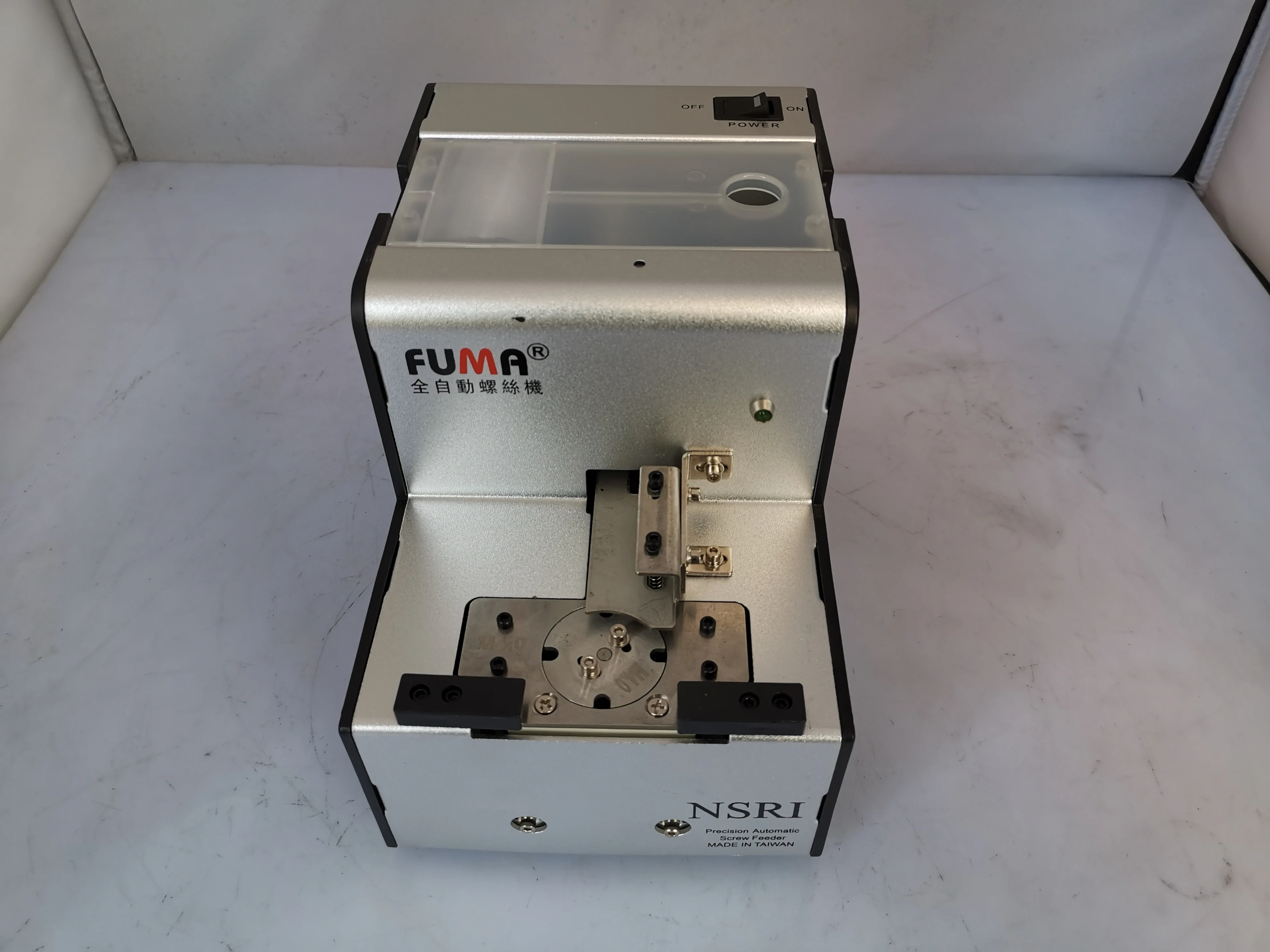 Вращающаяся винтовая машина Taiwan FUMA автоматическая фидерная адсорбционная в
