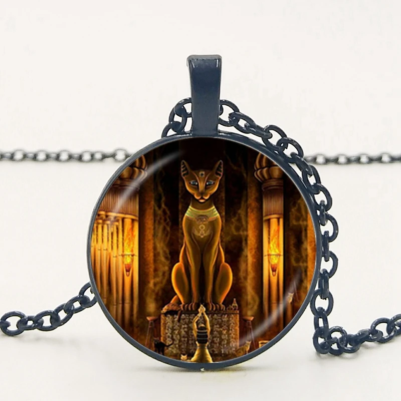 

2019 / New Egyptian Lord Handmade Glass Necklace Ancient Egyptian Cat Goddess Statue Necklace Female Jewelry Amulet Accessories