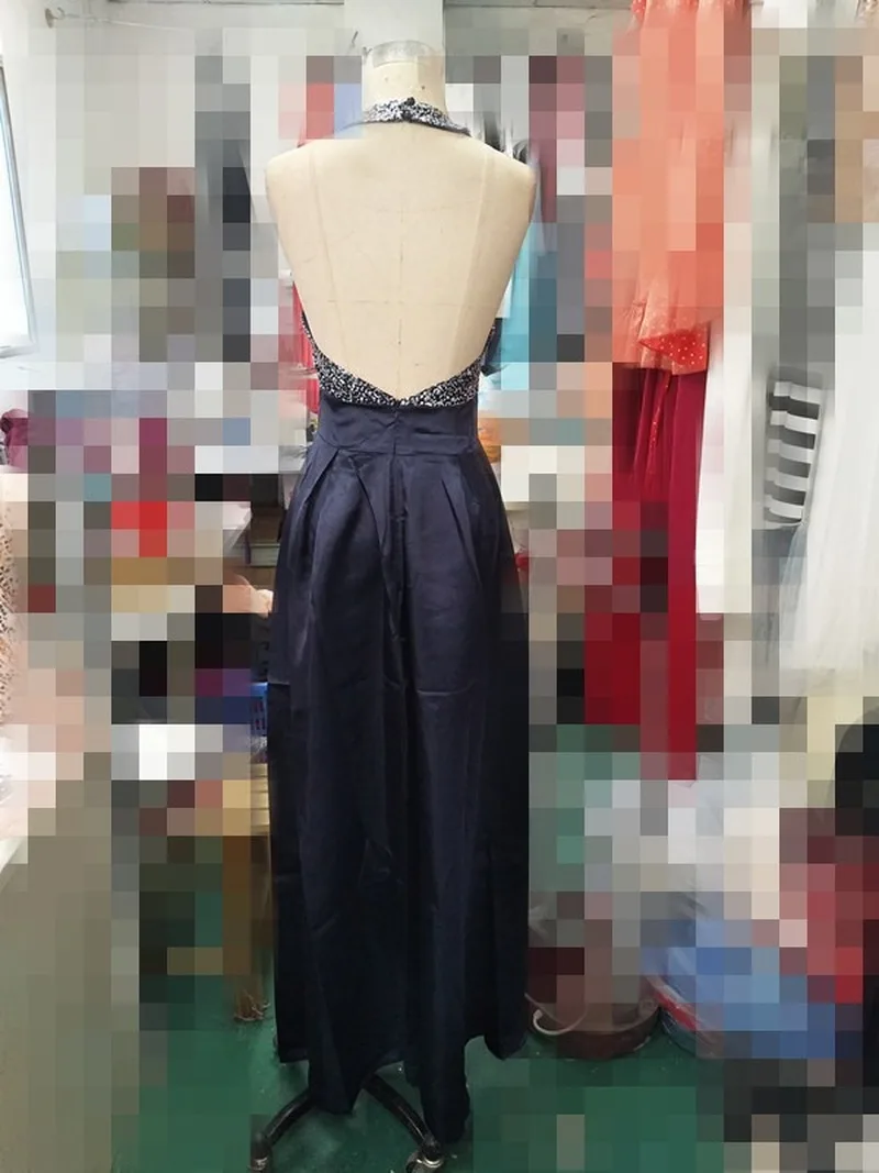 Женское вечернее платье элегантное расшитое блестками без рукавов с лямкой на