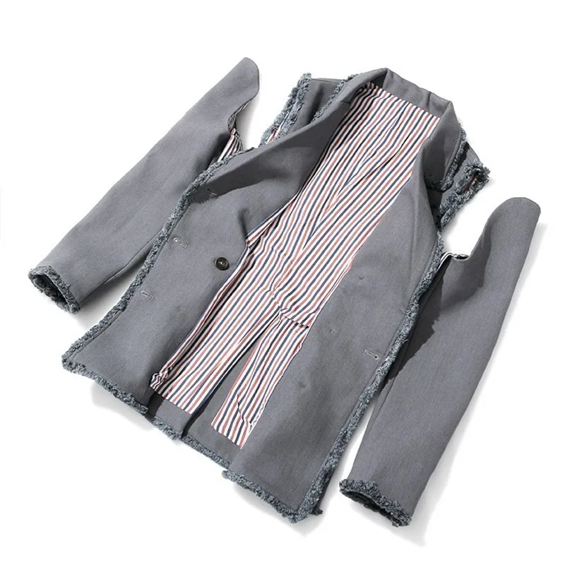 Женский двубортный блейзер с открытыми плечами необработанный бахромой в стиле