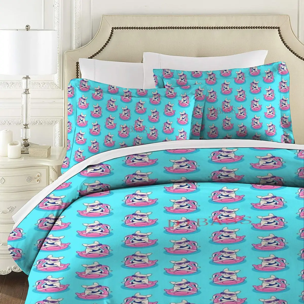 Френчи наслаждается летом в бассейне с Фламинго мягкой фоторамке 2 наволочками