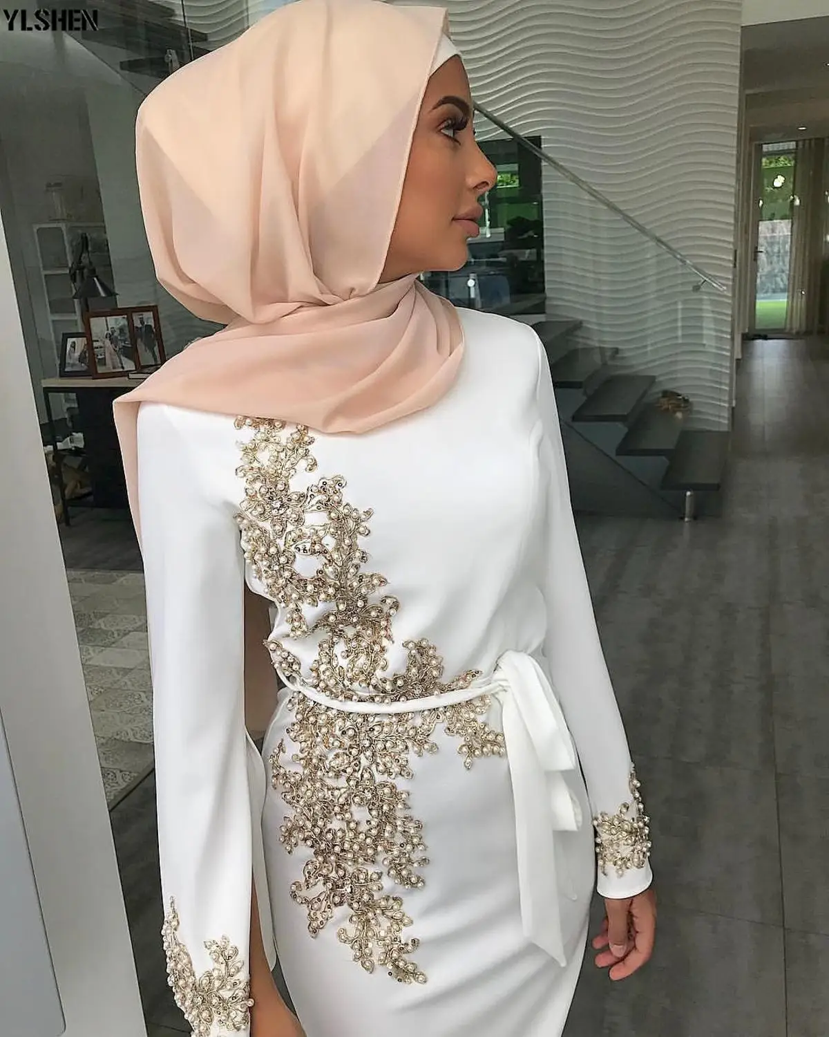 2020 Eid Mubarak Abaya Дубай мусульманское платье женский халат с вышивкой Рамадан Кафтан