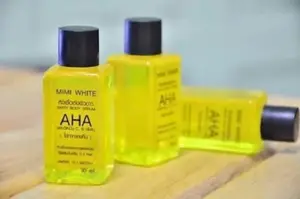 Отбеливающая Сыворотка для тела, отбеливающая и осветляющая кожу, AHA, витамин B,C, отбеливающая Сыворотка для темных точек на 30 мл