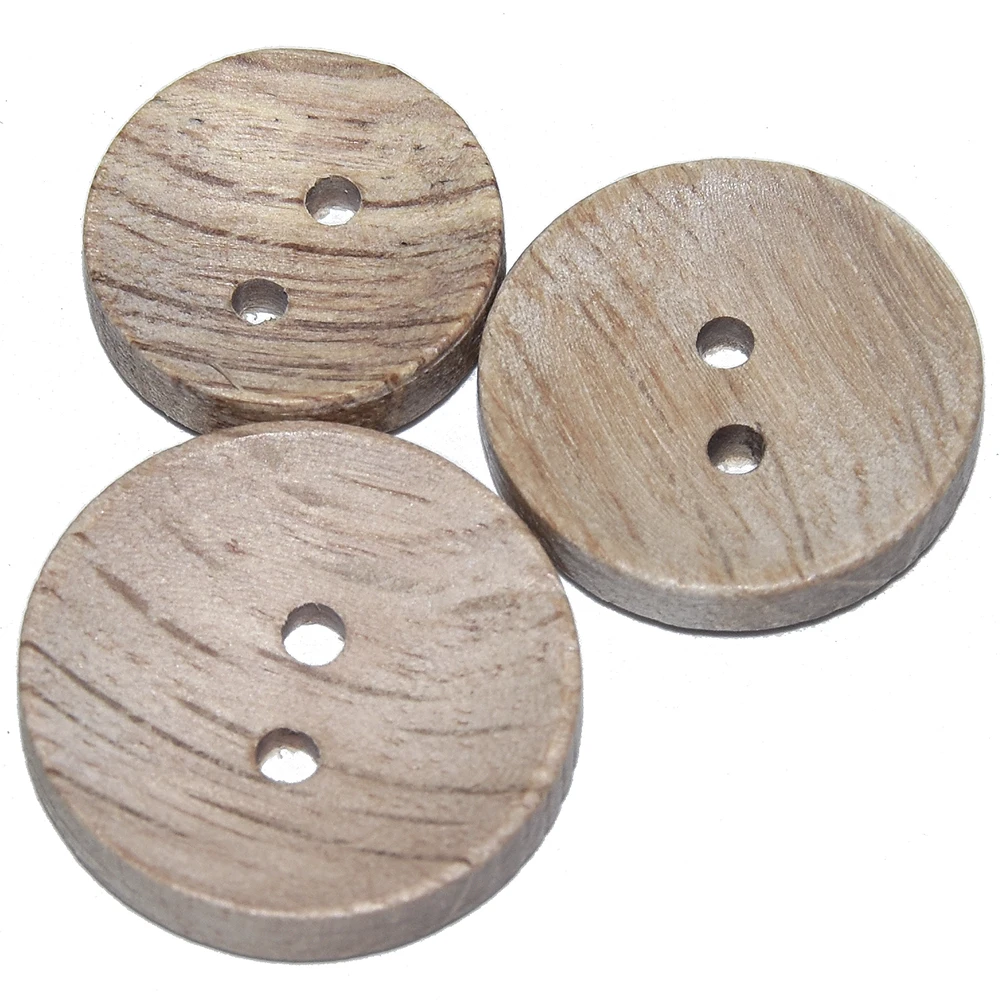Пуговицы деревянные с 2 отверстиями 15-20 мм 30 шт.