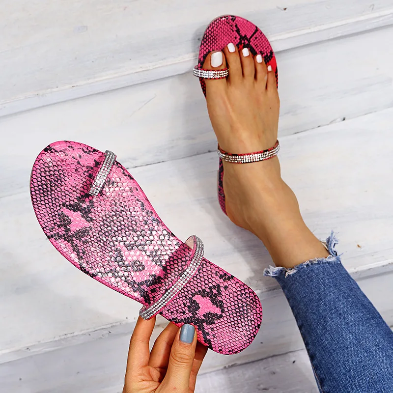 

2020 large size fashionable rainbow flat bottom personalized Rhinestone Sequin toe set women's slippers sale
