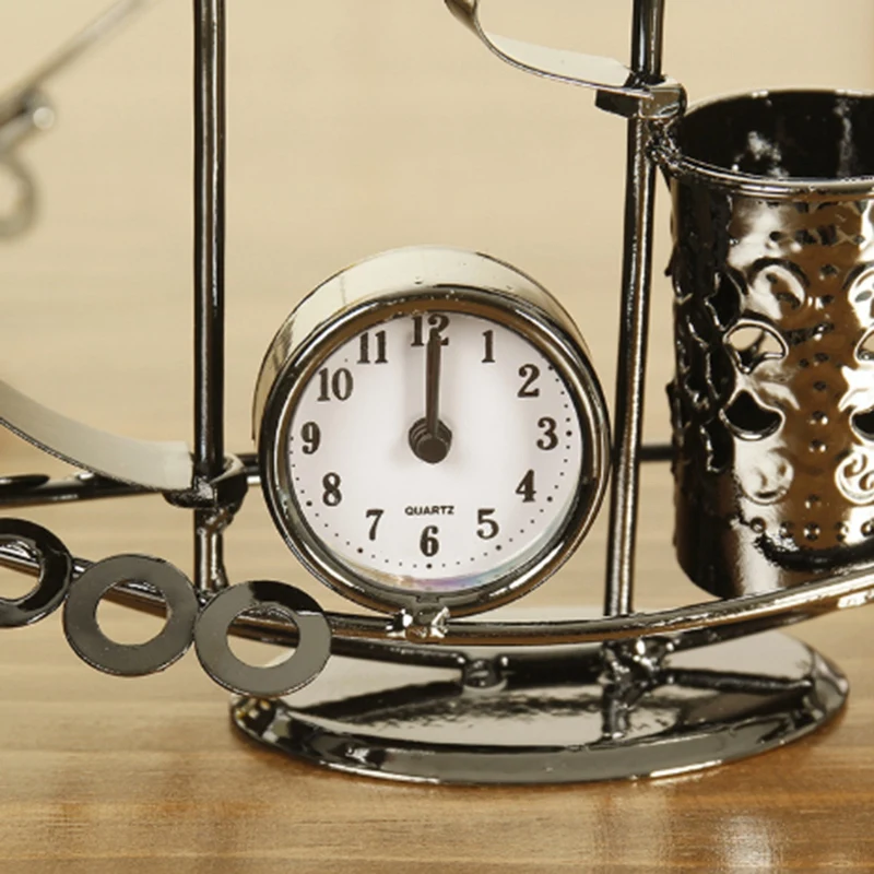 

Creative Sailboat Shape Metal Pen Holders with Clock Office Home School Decoration
