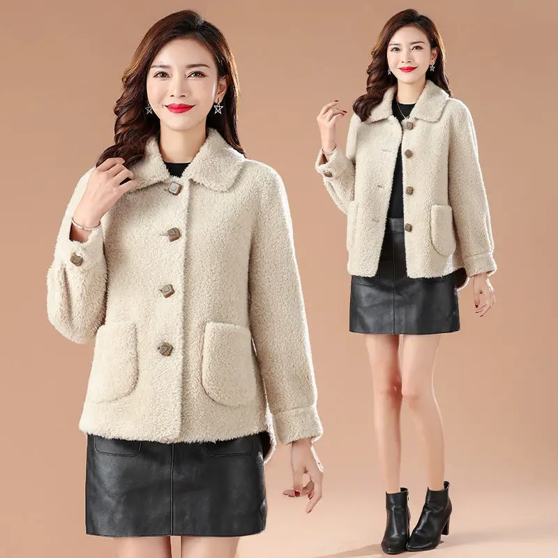 

2021 New Fashion Women Winter Sheep Shearing Jacket Women Soft Faux Fur Coat Female Turn-down Collar Thick Warm Outerwear C125