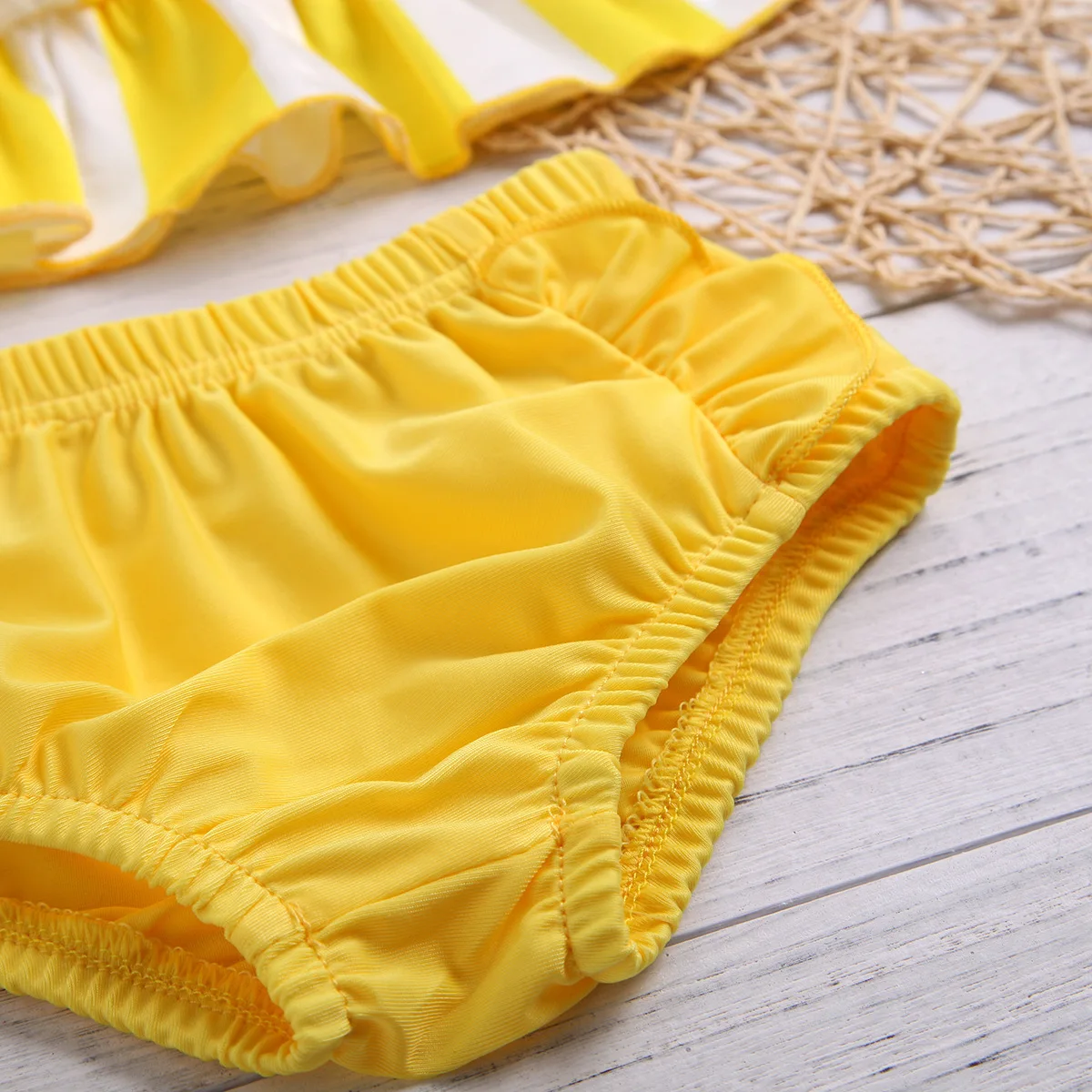 

2020 Children's Swimwear Asian Yellow Children's Bikini Split Swimwear