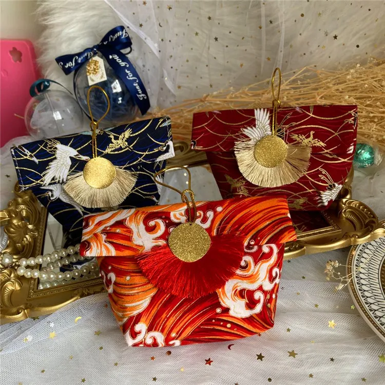 

2021 New Velvet Candy Boxes Chinese Traditional Packaging Boxes Candy Box Christmas Decoration Gift Package Box Gift Cases Decor