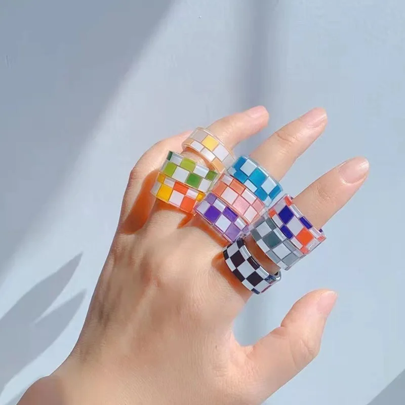 

Trendy Mixed Color Resin Geometric Circle Chessboard Finger Rings For Women Candy Color Acetate Plaid Rings Party Jewelry Gifts
