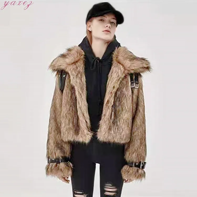 Женская короткая шуба из искусственного лисьего меха с длинными рукавами