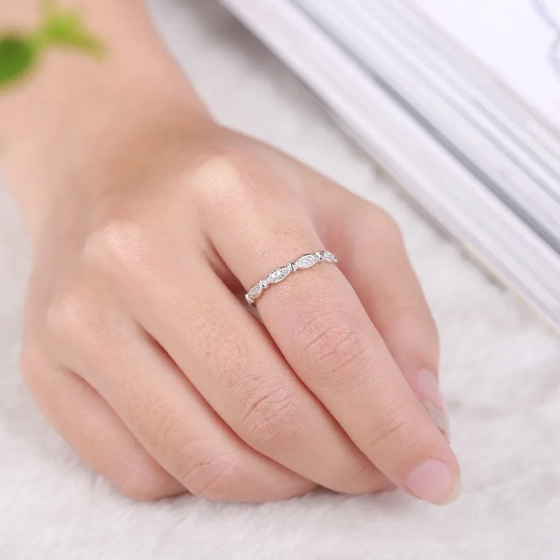 

Trendy 18K Real True Solid Gold Genuine Diamond Rings Bands for Women Girlfriend Lady Fancy Upscale Office Daily Jewelry Gift