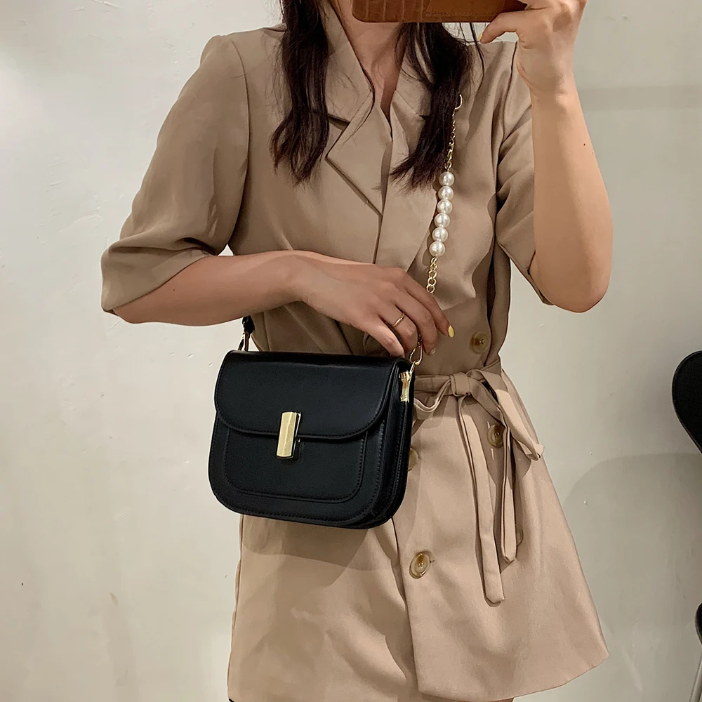 

Женская сумка черная новая сумка через плечо для женщин 2021 искусственная кожа Сумка через плечо летний трендовый стиль с жемчужной цепочко...