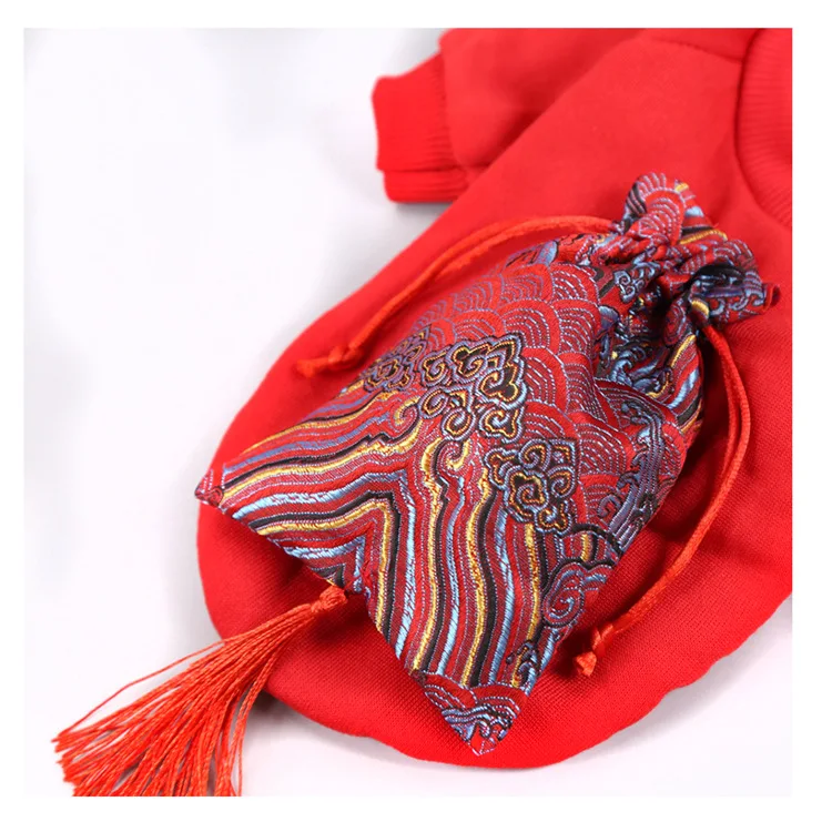 

New Year dog clothes cat clothes pet clothes autumn and winter new trend Su sweater wool two-legged dog clothes