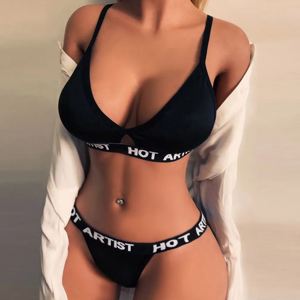 Комплект женского нижнего белья бюстгальтер пуш-ап + стринги цвет в ассортименте