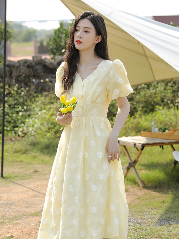 

Female Summer Long Tea Break A-line Skirt Temperament Fairy V-neck Puff Sleeve High Waist White Floral Dress New