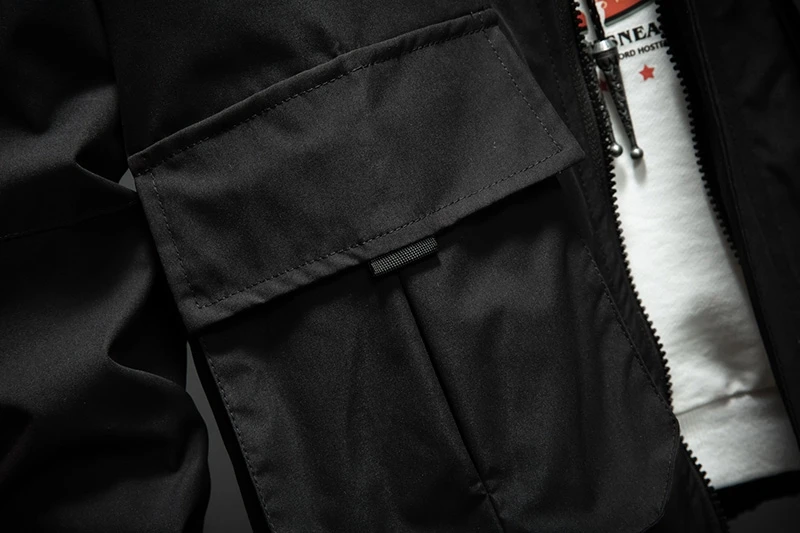 

2021 Spring men hooded thin jacket Big pocket solid windbreaker high quality jacket men streetwear korean clothes overalls coat