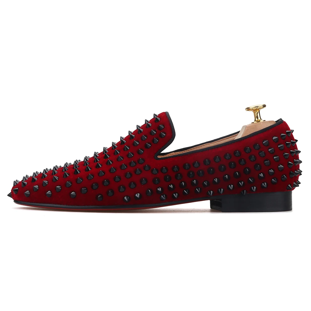 Мужские бархатные туфли Piergitar ручной работы бордового цвета с черными шипами для