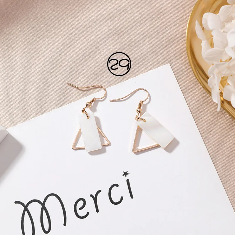 Простые корейские милые маленькие серьги с ракушками для девочек геометрические