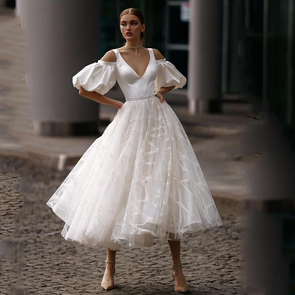 

Eightree New Fashion Ivory Tea Length Wedding Dress Short Bride Dresses Puffy Sleeve Vintage Wedding Gown Vestido de Noiva Curto