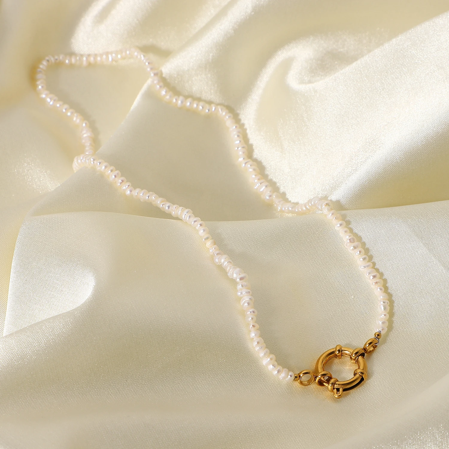 

38cm length Natural Freshwater Pearl Beads Choker 18K Gold Plated Stainless Steel Round Spring Clasp Sailor buckle Necklace