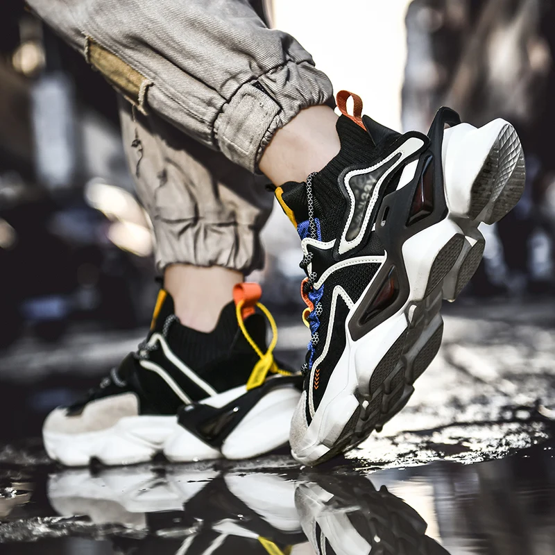 

Autumn Fashion Light Running Shoes Breathable Mesh Men Sneakers Outdoor Cushioning Luminous Jogging Sport Athletic Shoes Zapatos
