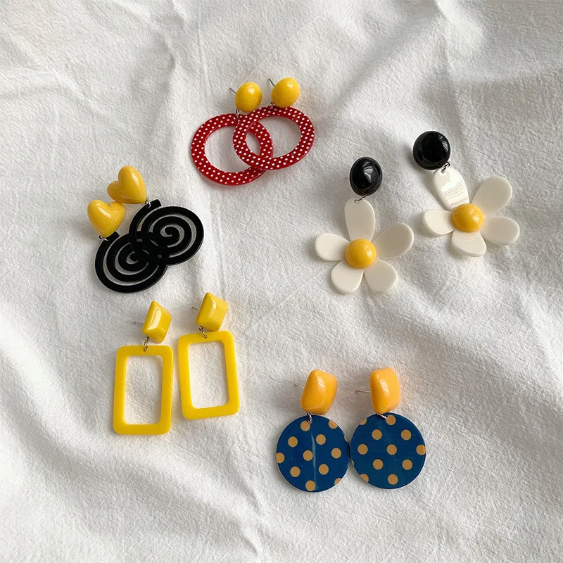 

Resin acrylic flower geometric earrings retro hit color earrings girly temperament earrings ear clips