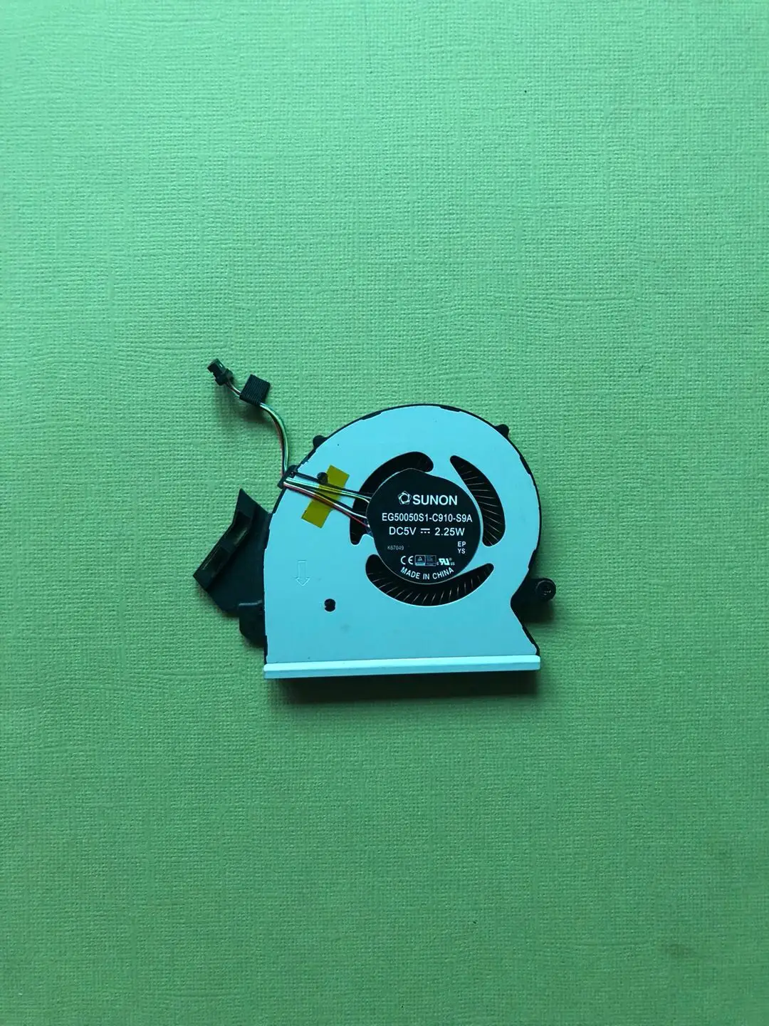 

Новый ноутбук процессор вентилятор подходит для Lenovo ThinkPad Йога 11E DC 5V 0.45A EG50050S1-C910-S9A ноутбук процессора вентилятор охлаждения радиатора