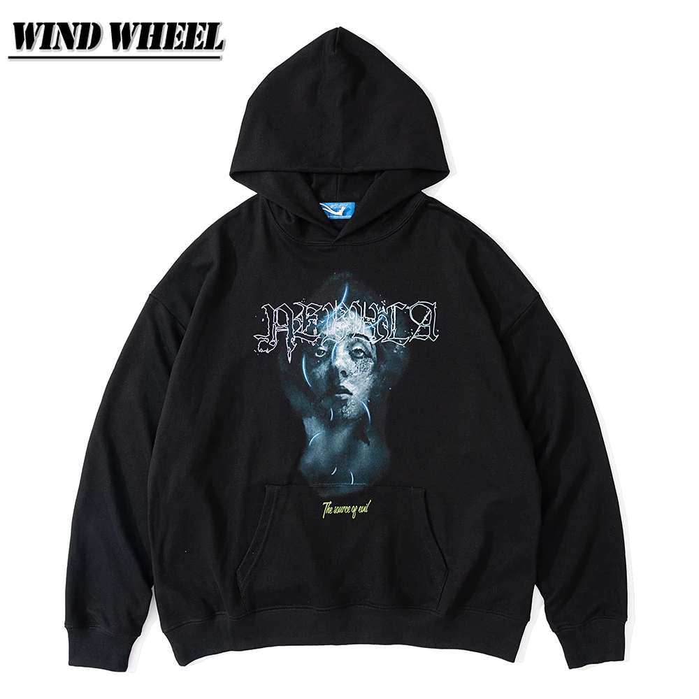 

Hoodies & Sweatshirts