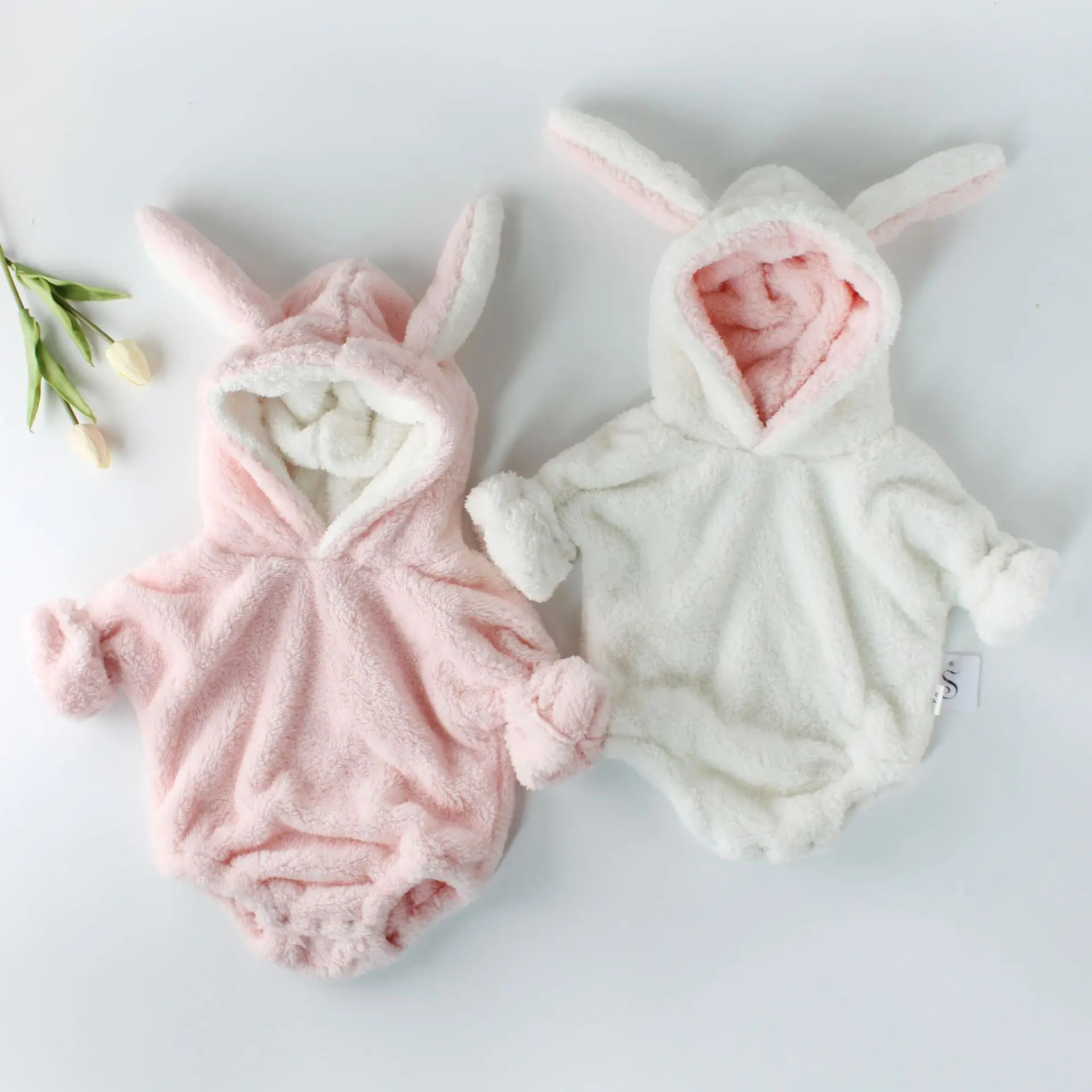 Baby Winter Romper Boys and Girls Hooded Long-sleeved Plush Thick Plush Jumpsuit Wholesale Newborn Girl Outfit Baby Girl Romper