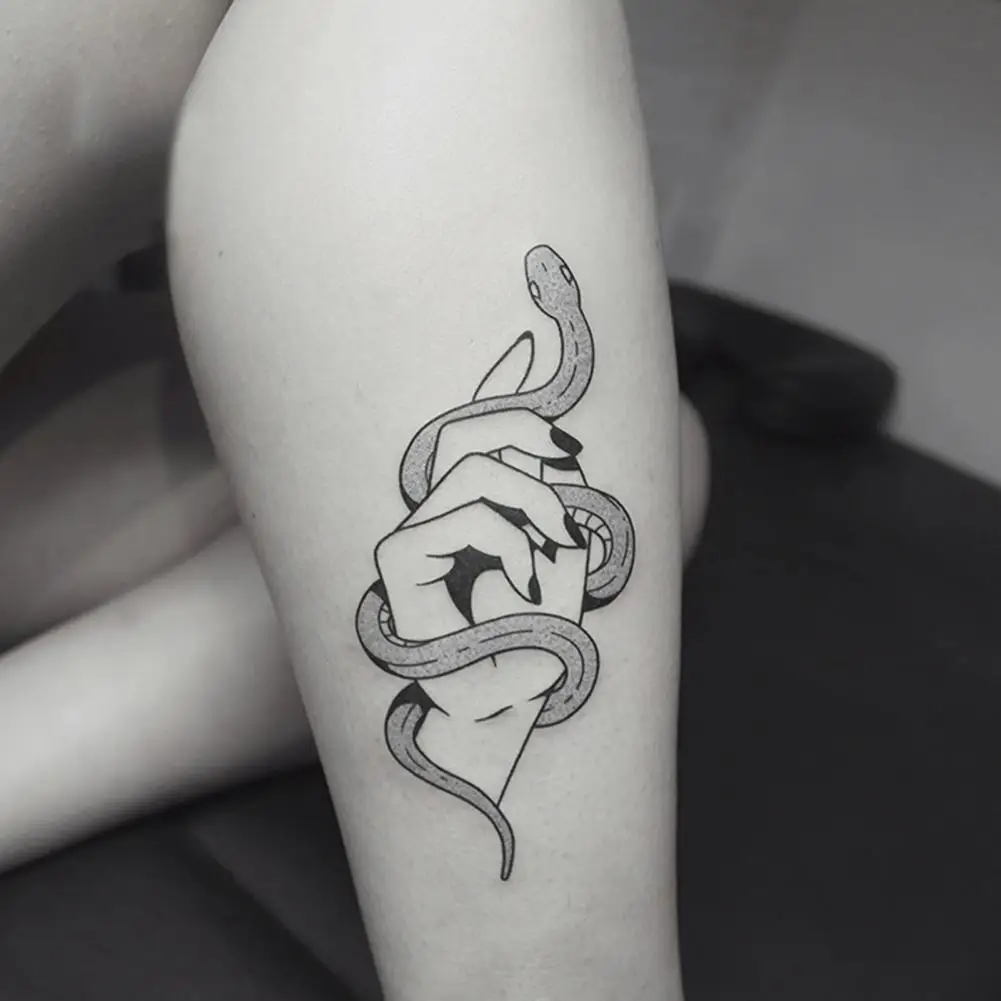 

1PC Popular Women Tattoo Sticker Black White Temporary Beautiful Pattern Art Fake Water Transfer Body Art Decal