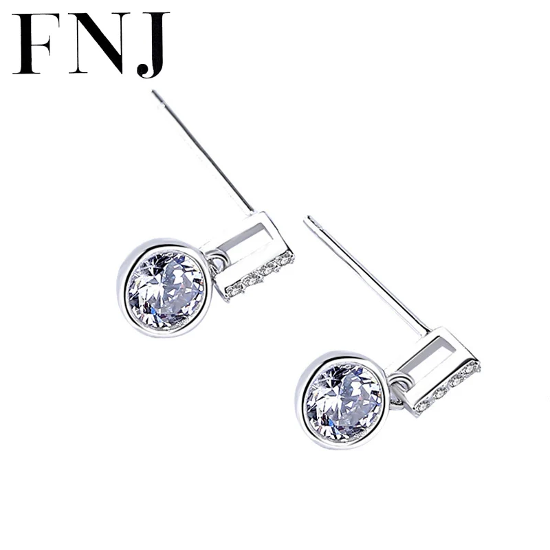 

Серьги-гвоздики женские из серебра 925 пробы с белым цирконием