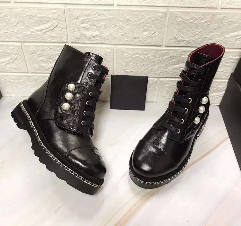 Новинка 2019 года зимние Ботинки martin на толстой подошве в британском стиле женские