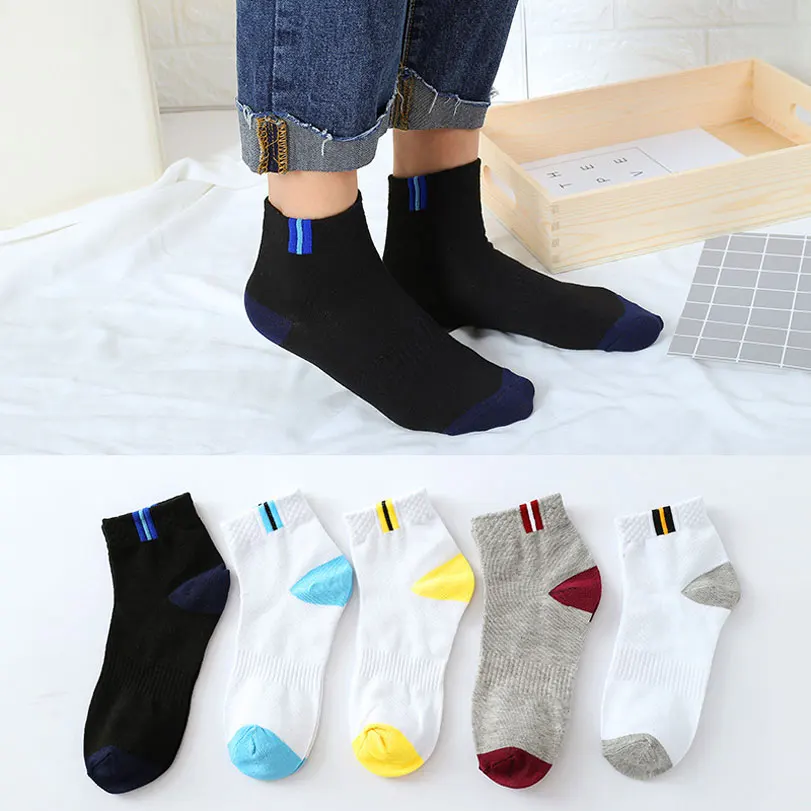 

New Style Cotton Casual Men's Socks Men's Medium Tube Socks Sports Socks Autumn And Winter Tubeins Wholesale