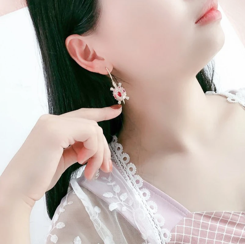 

VERY GIRL Ocean Animal Style Earring Tortoise Design Paved Luxury CZ Earrings for Women Fashion Wedding 925 and Plating Jewelry