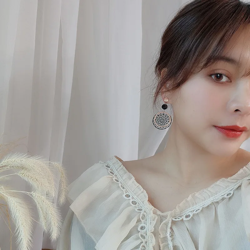 

High Quality Titanium Steel Exaggerated Hollow Flower Drop Earrings Female Party Earrings Jewelry Accessory