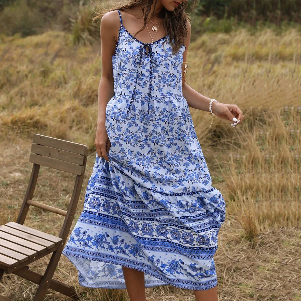 Женское платье весна-лето однотонное свободное на бретелях с v-образным вырезом