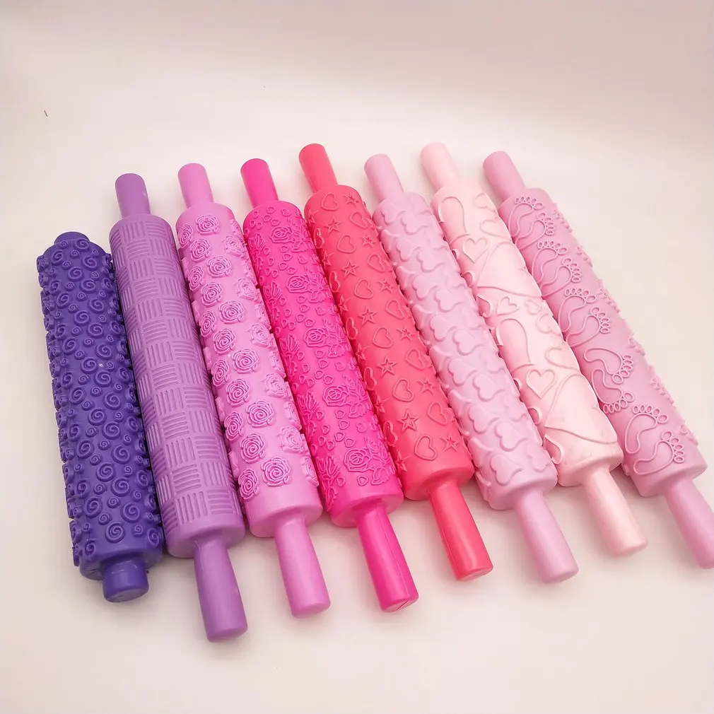 Pastic антипригарный инструмент Fondant Rolling Pin Портативный рельефный Скалка Сердце