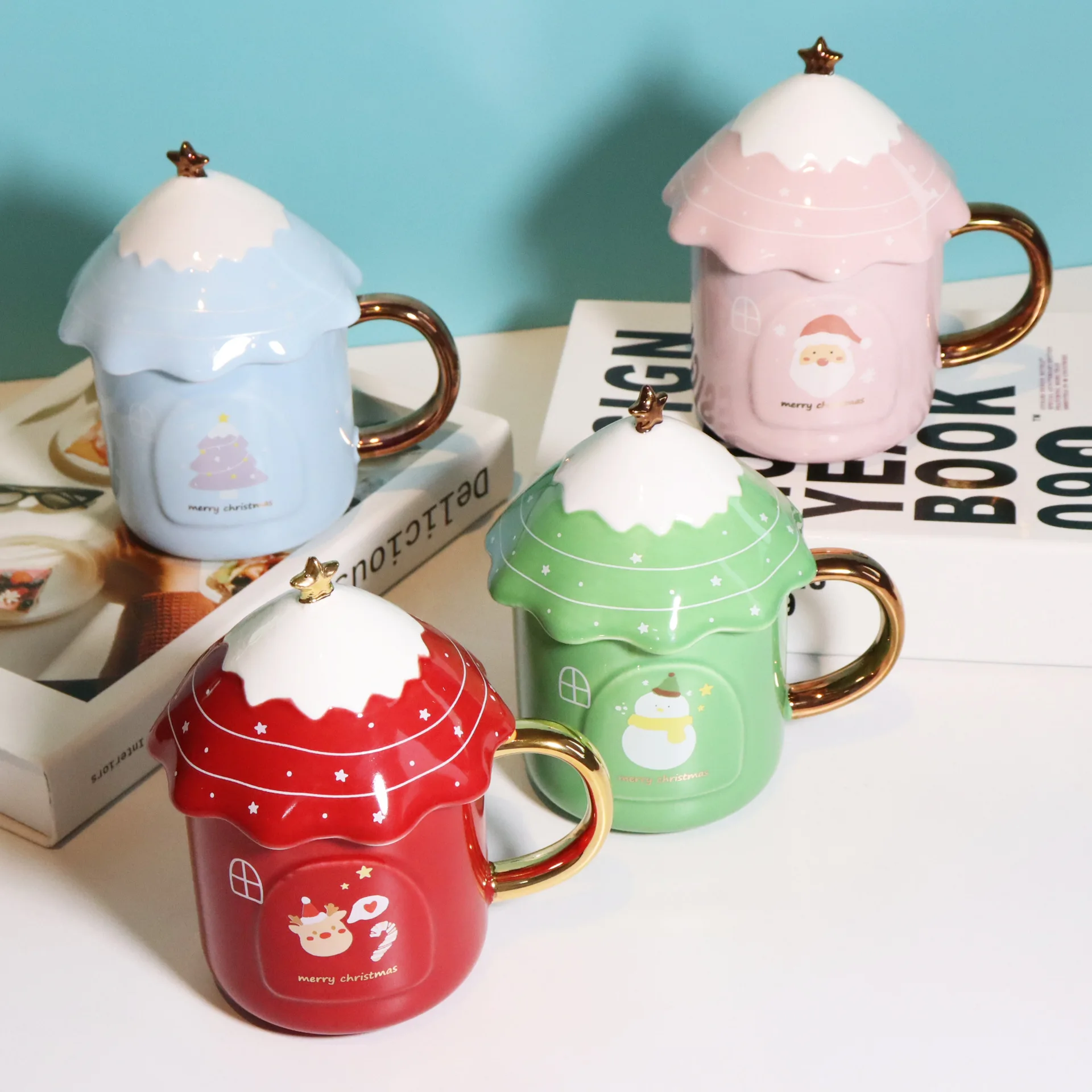 

Christmas Ceramic Mug Novelty Creative Ceramic Coffee / Milk Mugs With Lid Give The Lover Birthday Gift