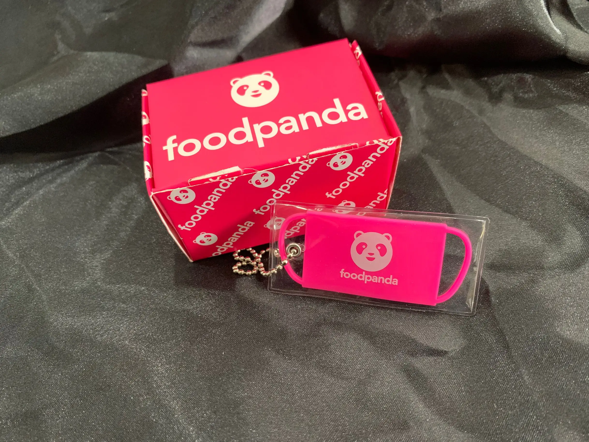 

Animal Crossing Classic Cool Doll Action Uber Eats Colorful Little Uber Eats Children Delicate Gift Switch Penguin Bag Keychain