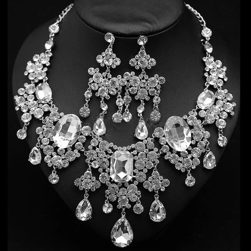 

Очаровательное ожерелье и серьги невесты со стразами ювелирные наборы