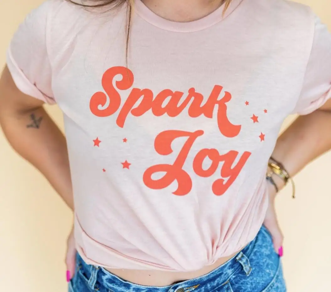 Spark Joy 70s 80s Vinitage tshirt Female Pink Summer Cotton Tees Graphic Good Vibes Short Sleeve Harajuku Casual Mom Gift Tshirt | Женская