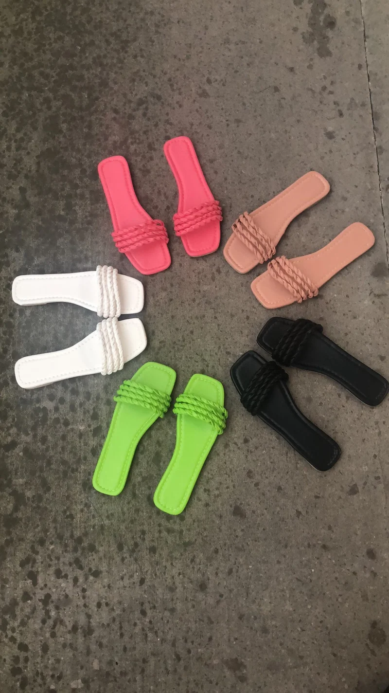 

Casual Simple Women's Slippers Summer New Fashion All-match Open-toed Flat-bottomed Outdoor Excellent Classic Women's Slippers
