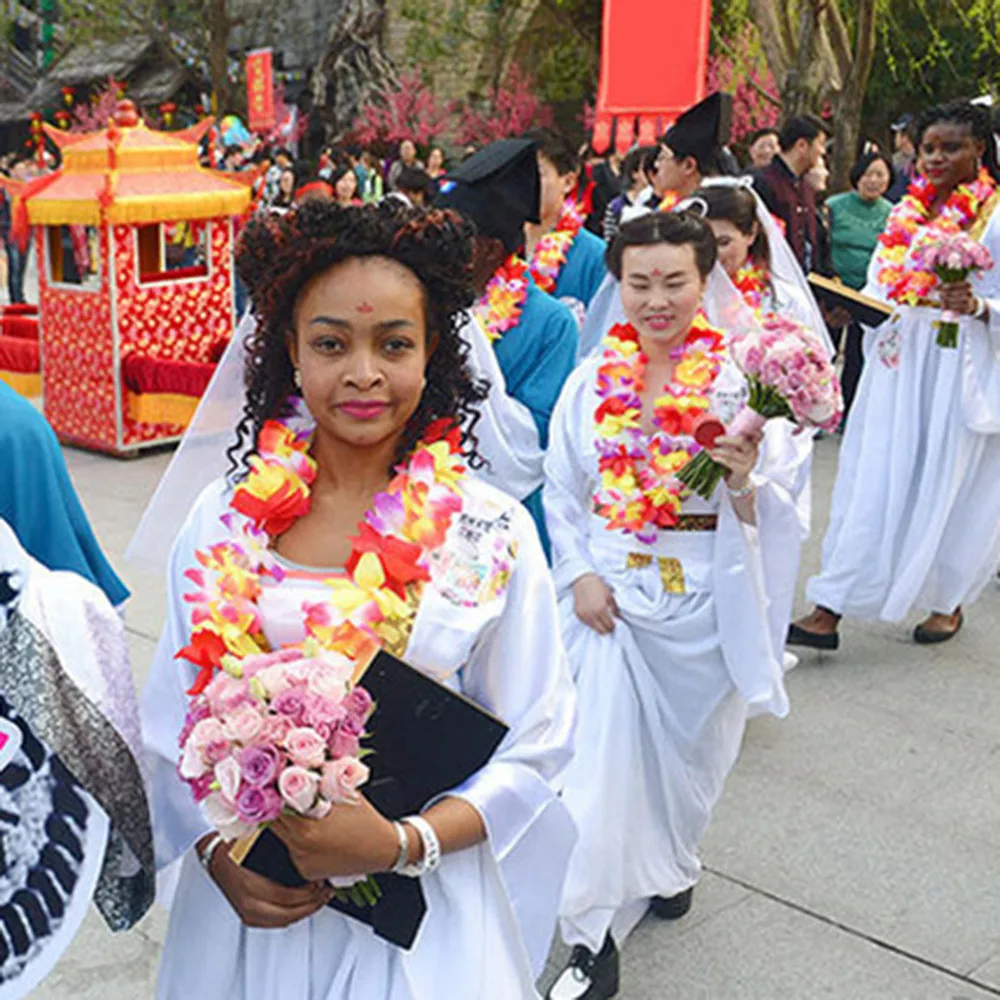 Рождественские украшения для дома Красивая гирлянда из цветов в гавайском стиле
