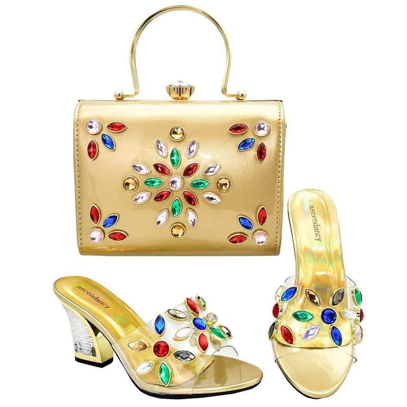 Новое поступление комплект из обуви и сумки в комплекте ПВХ с украшением | Женские туфли -32947980697