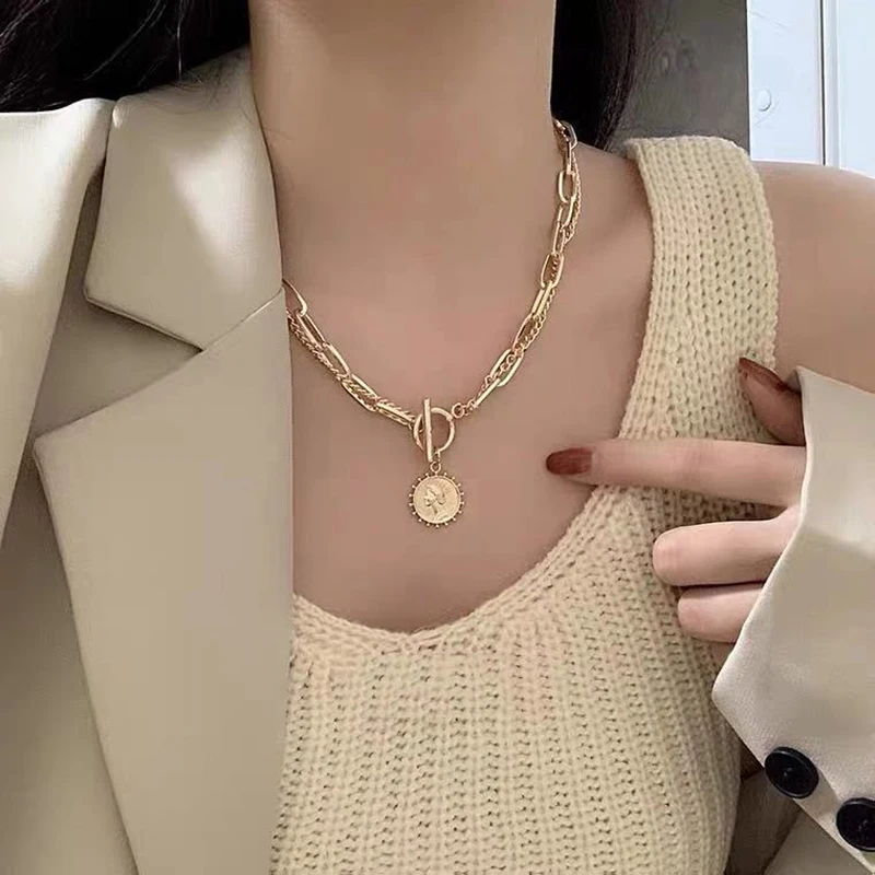 

Retro Portrait Coin Pendant Big Thick Chain Necklace For Women Exaggerated Chain Choker Geometric Round Necklaces Jewelry