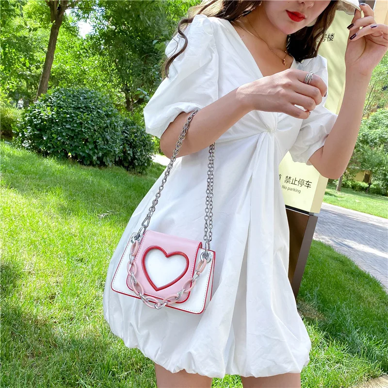 

2021 New Arrival One Shoulder Bag Women Handle Heart Decorate Luxury Chains PU Material Lady Cute Style Hasp Zipper Fashion Bag
